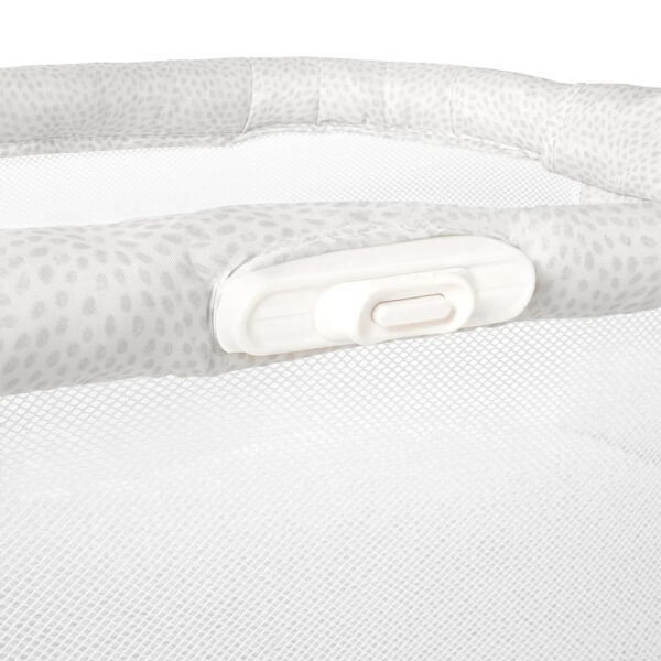 sea to sky tots baby bassinet rental squamish HALO Baby BassiNest Swivel Sleeper Premiere Pebble 4