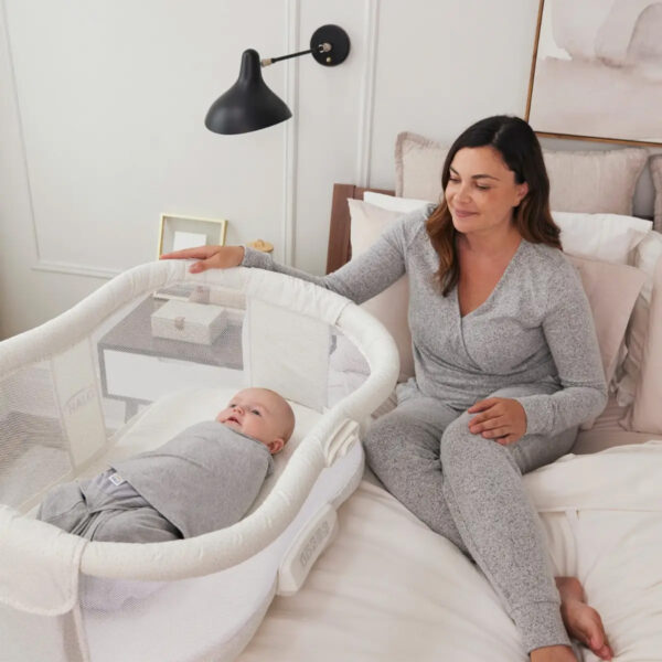 sea to sky tots baby bassinet rental squamish HALO Baby BassiNest Swivel Sleeper Premiere Pebble 6