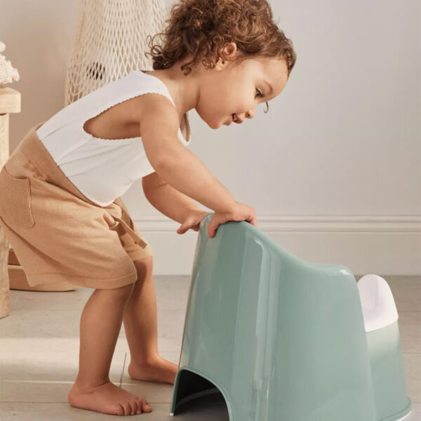 sea to sky tots baby gear rental squamish baby BJORN potty chair 7