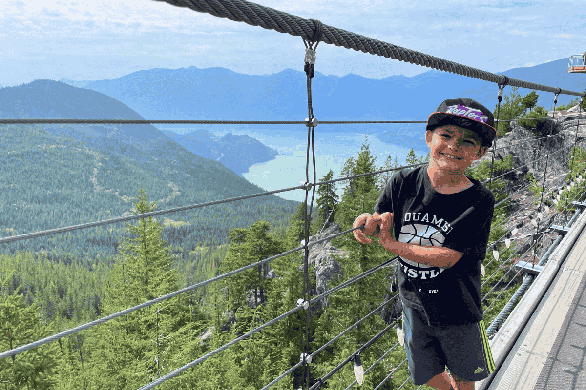 sea to sky gondola suspension bridge walk