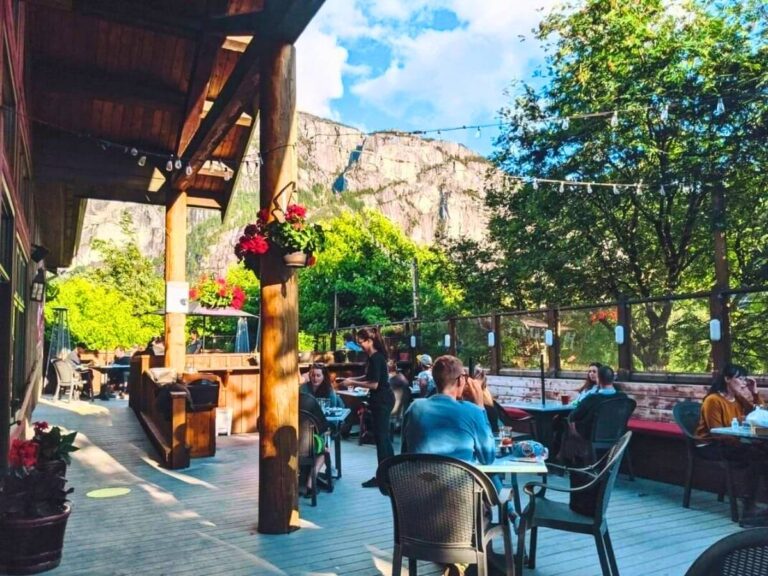 Howe Sound Brewing Patio Squamish