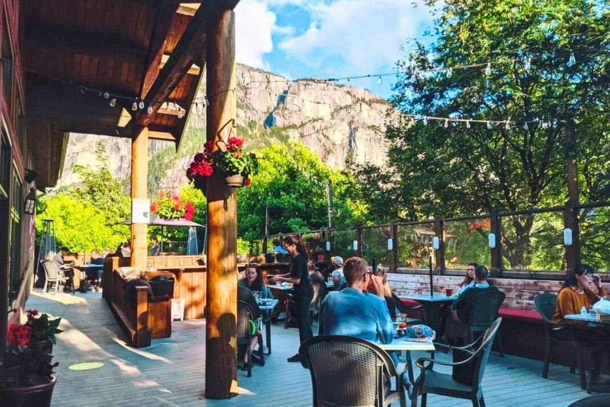 Howe Sound Brewing Patio Squamish